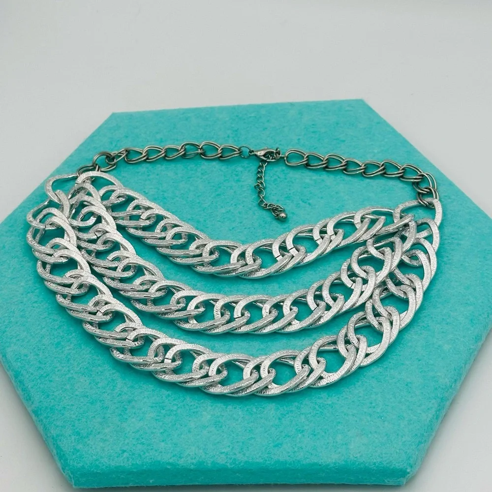 Silver Multi-Row Chain Link Chunky Statement Necklace - Picture 4 of 10